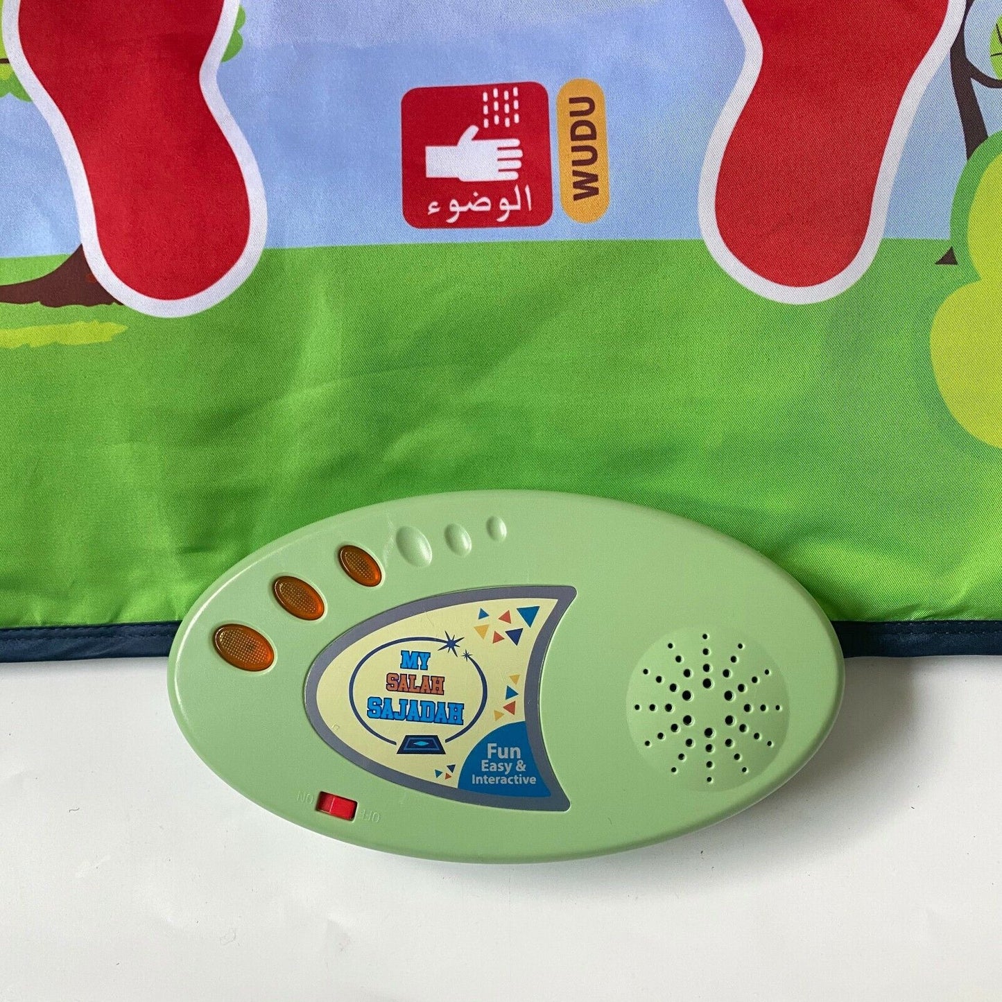 Kids Prayer Mat with Compass with Qibla finder - Enable them to learn Salah quicker